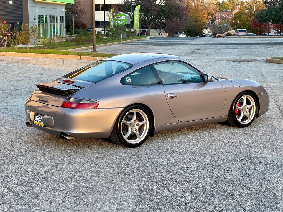 2002 Porsche 996 Carrera - Image 11 of 28