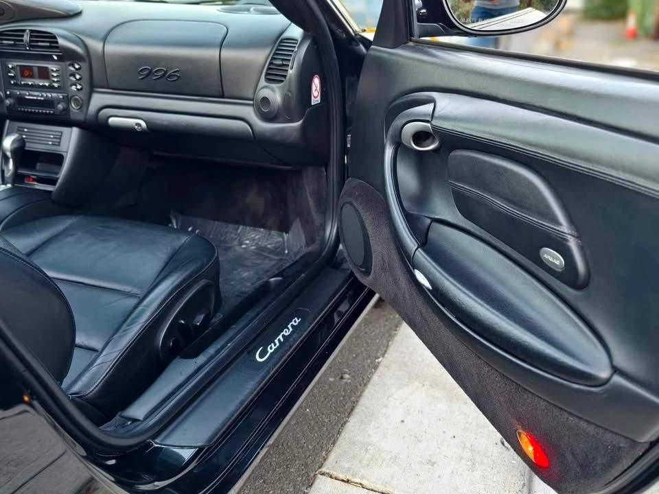 2002 Porsche 996 Carrera - Image 12 of 20