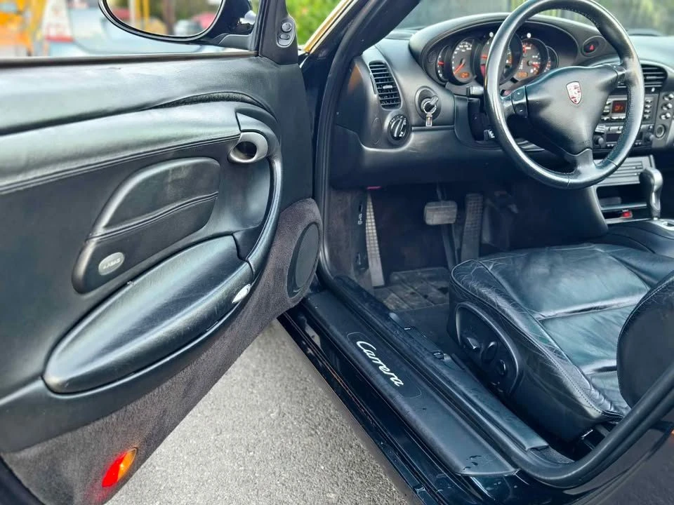 2002 Porsche 996 Carrera - Image 13 of 20