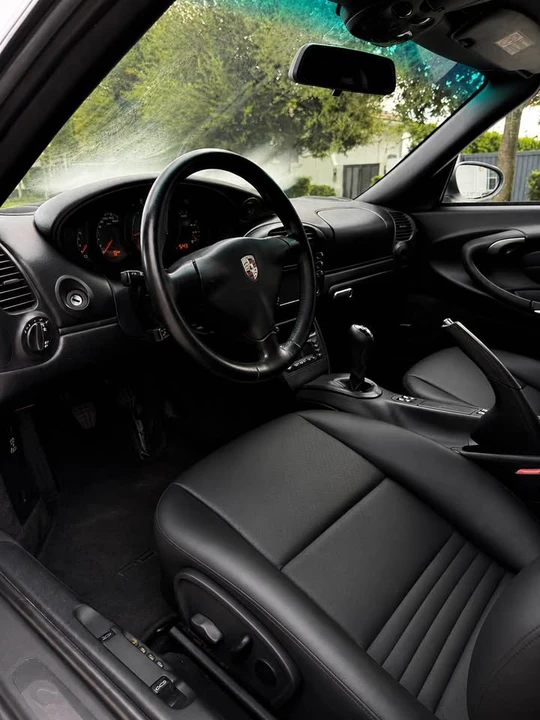 2002 Porsche 996 Carrera - Image 13 of 19
