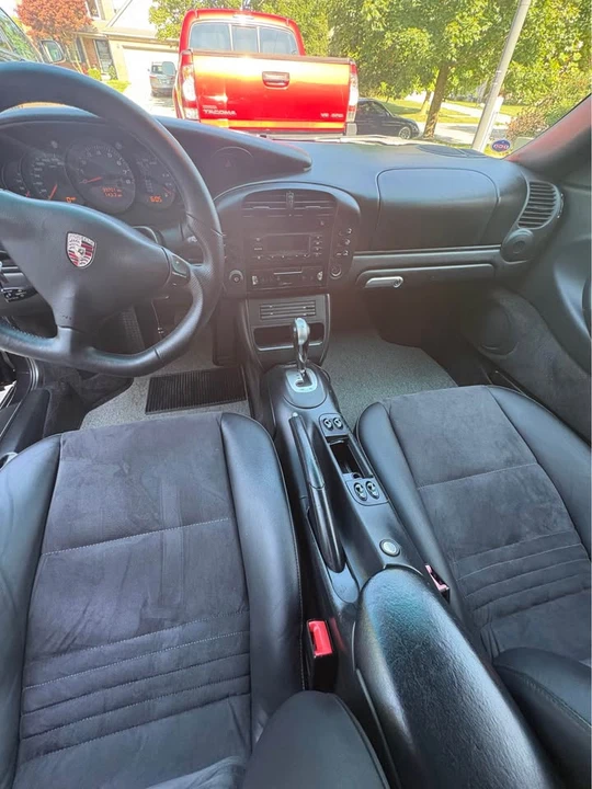 2002 Porsche 996 Carrera - Image 9 of 17