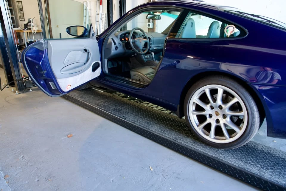 2002 Porsche 996 Carrera - Image 10 of 13