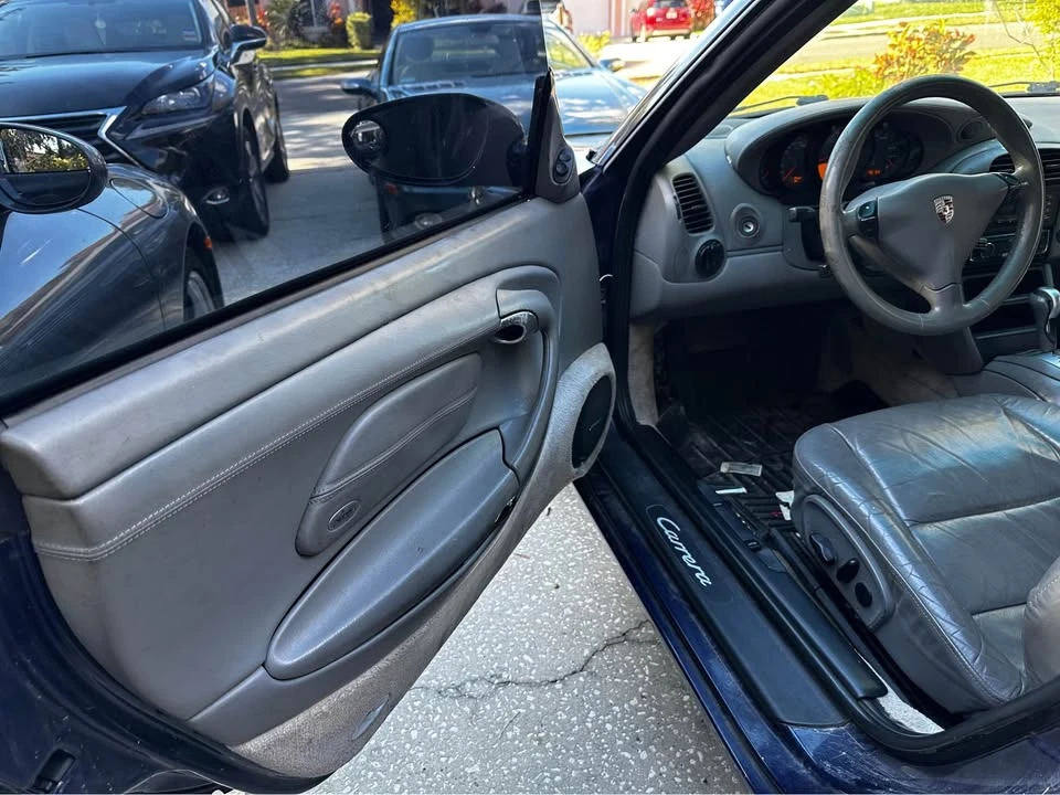 2002 Porsche 996 Carrera - Image 13 of 20