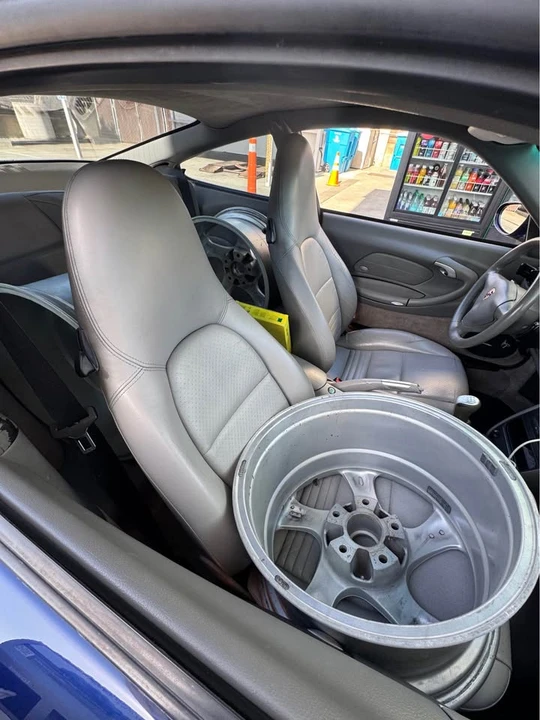 2002 Porsche 996 Carrera - Image 18 of 21