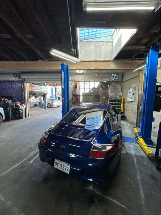 2002 Porsche 996 Carrera - Image 4 of 21