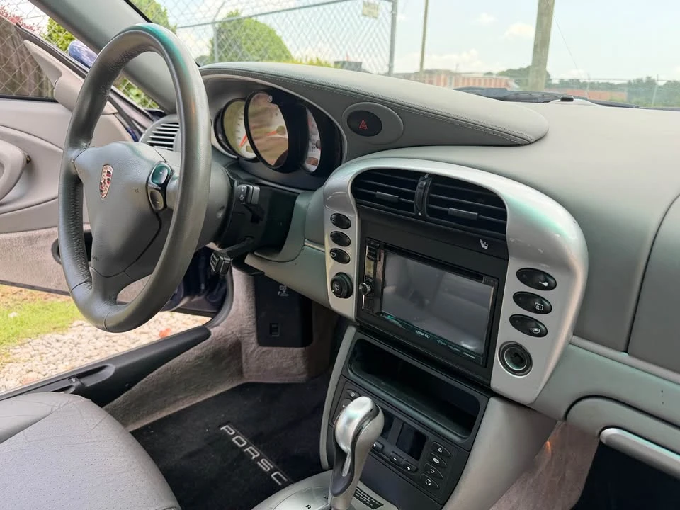 2002 Porsche 996 Carrera - Image 16 of 20