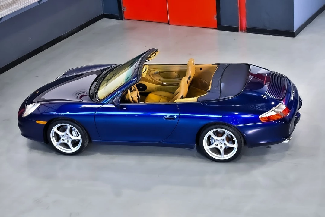 2002 Porsche 996 Carrera 4 - Image 25 of 30