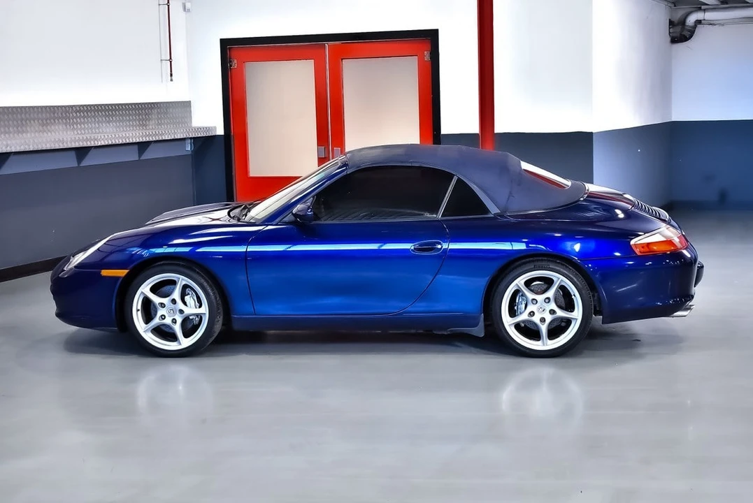 2002 Porsche 996 Carrera 4 - Image 27 of 30