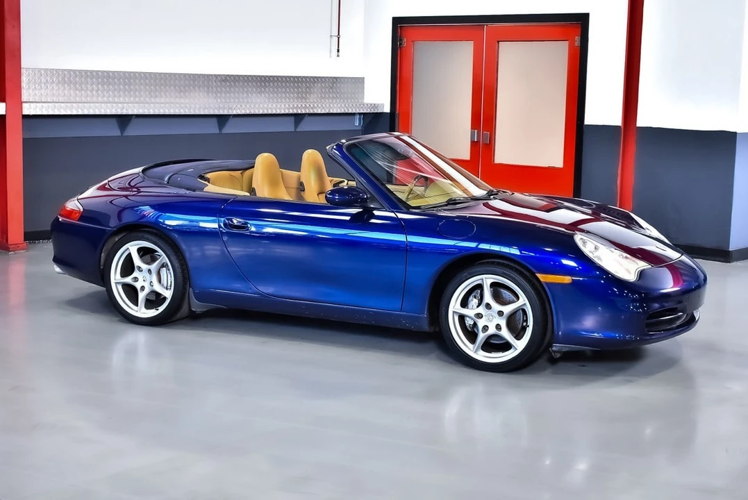 2002 Porsche 996 Carrera 4 - Image 9 of 30