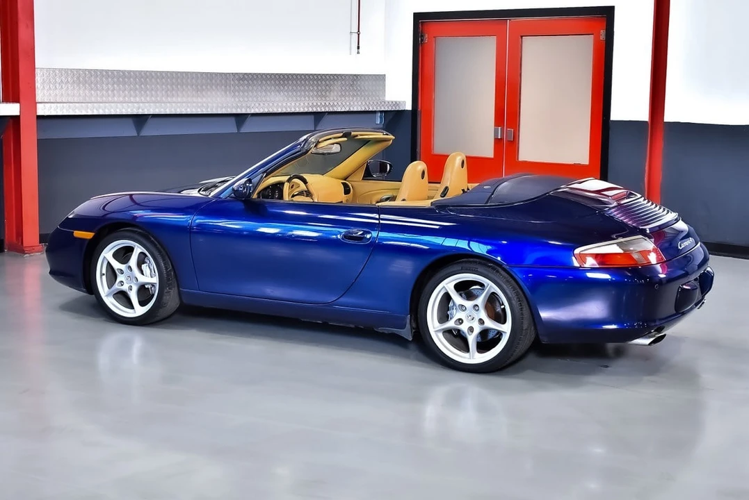2002 Porsche 996 Carrera 4 - Image 19 of 30