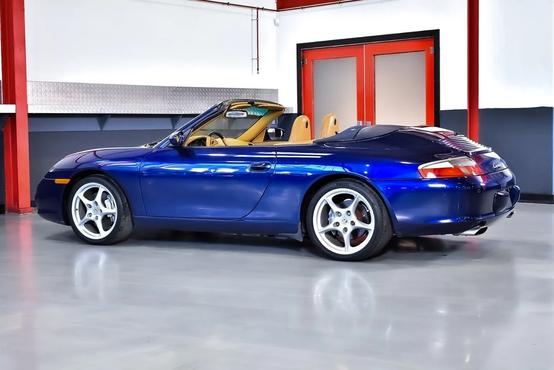 2002 Porsche 996 Carrera 4 - Image 20 of 30