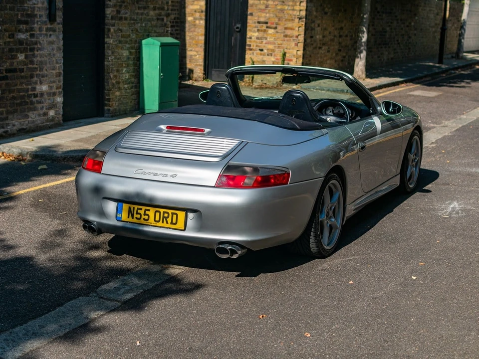 2002 Porsche 996 Carrera 4 - Image 18 of 30