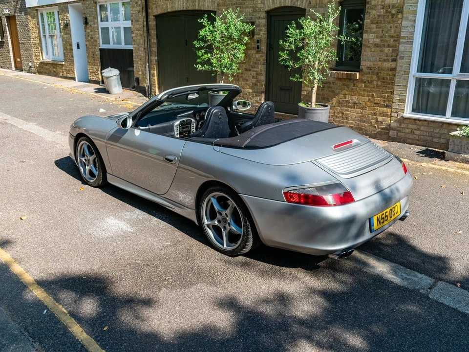 2002 Porsche 996 Carrera 4 - Image 19 of 30