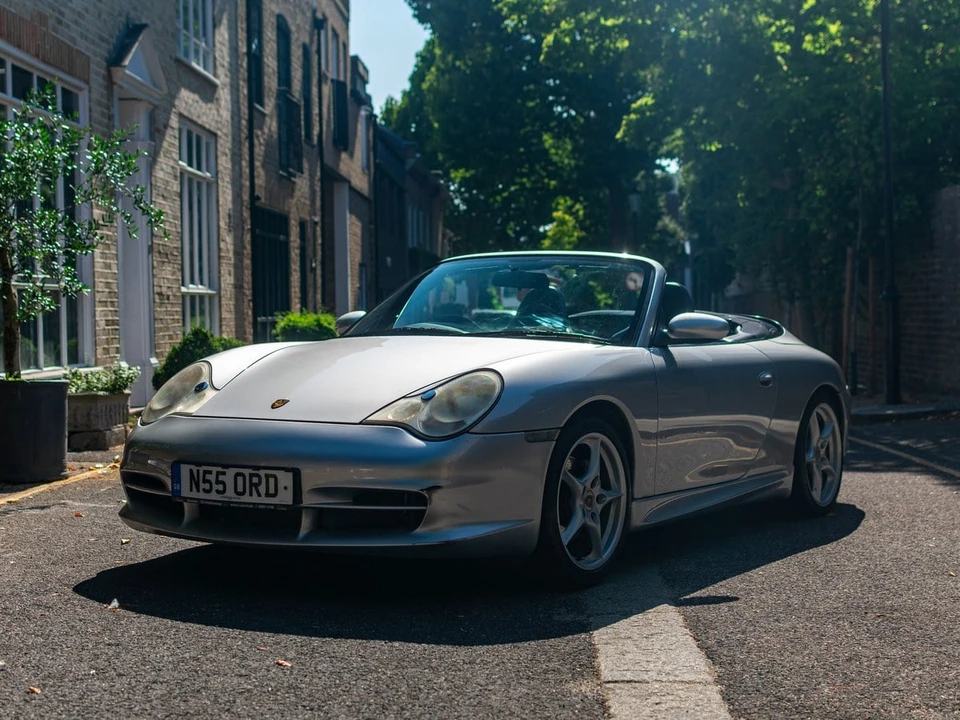 2002 Porsche 996 Carrera 4 - Image 22 of 30