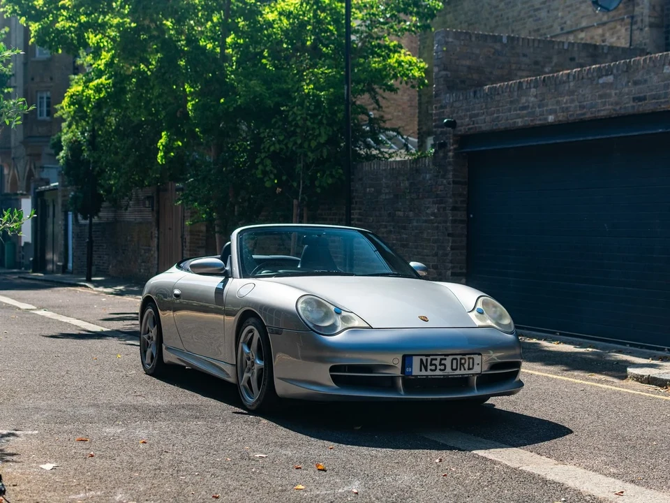 2002 Porsche 996 Carrera 4 - Image 11 of 31