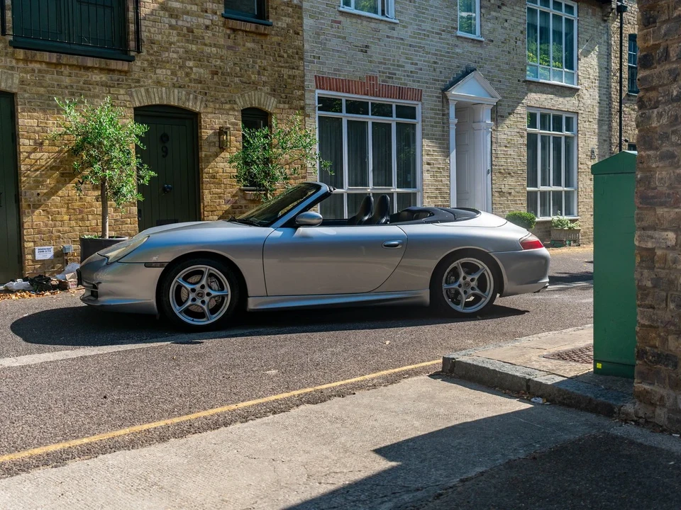 2002 Porsche 996 Carrera 4 - Image 26 of 31
