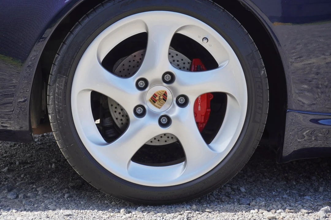 2002 Porsche 996 Carrera 4 - Image 12 of 30