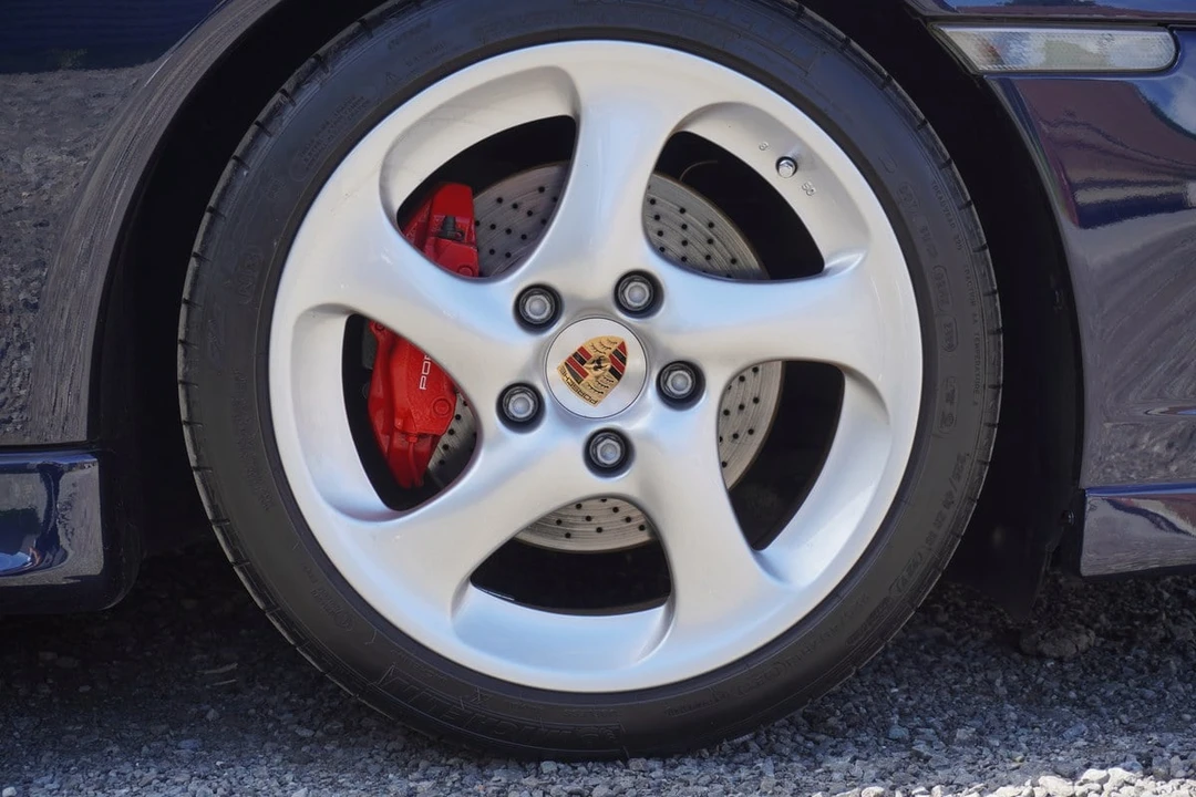 2002 Porsche 996 Carrera 4 - Image 13 of 30
