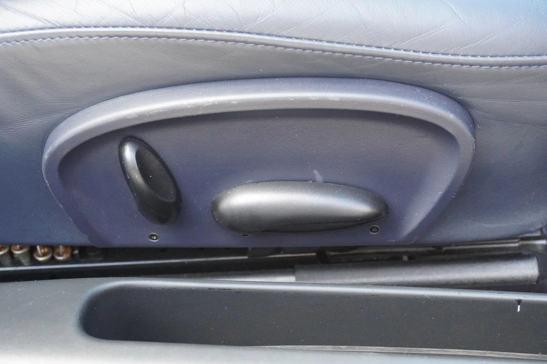 2002 Porsche 996 Carrera 4 - Image 22 of 30