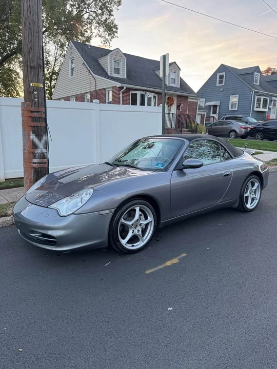 2002 Porsche 996 Carrera 4 - Image 4 of 6