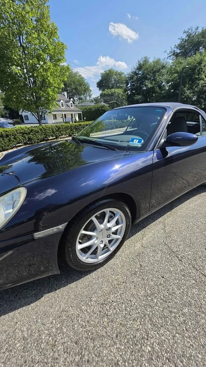 2002 Porsche 996 Carrera 4 - Image 7 of 20