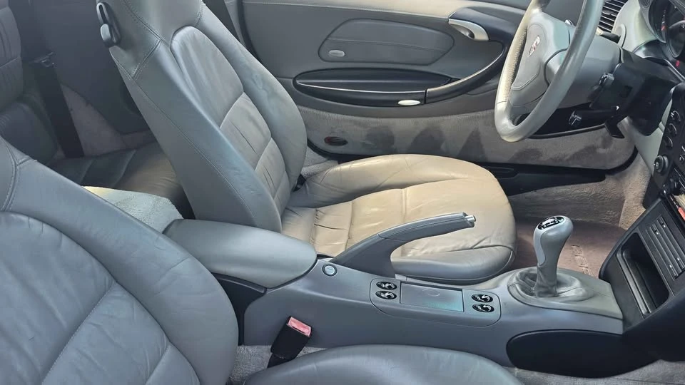 2002 Porsche 996 Carrera 4 - Image 20 of 20