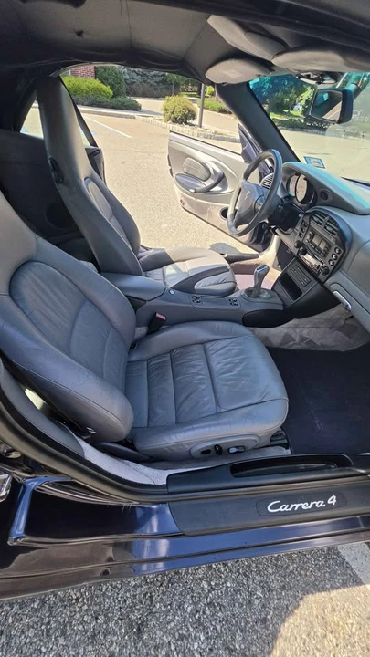 2002 Porsche 996 Carrera 4 - Image 16 of 20