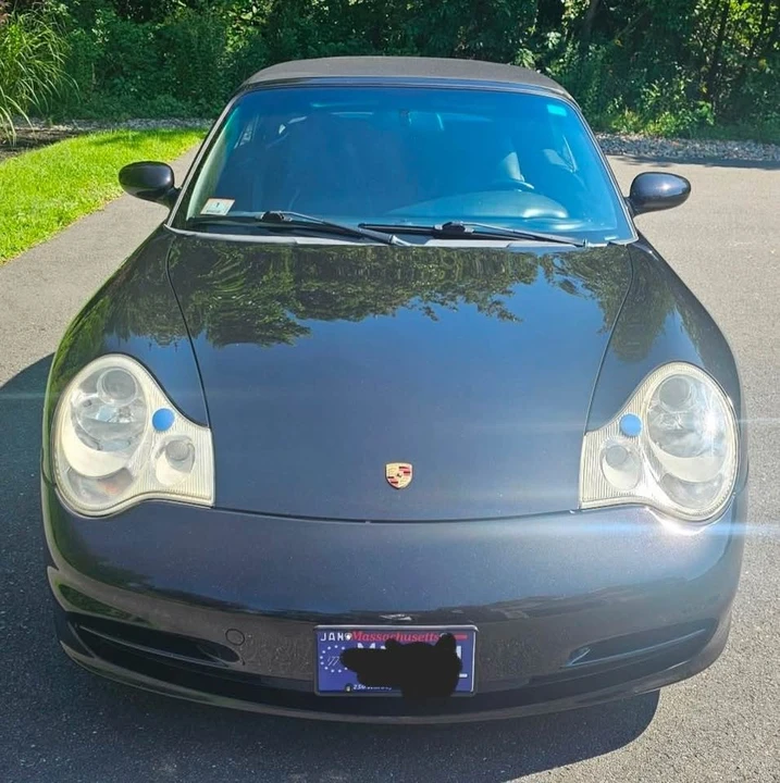 2002 Porsche 996 Carrera 4 - Image 9 of 10