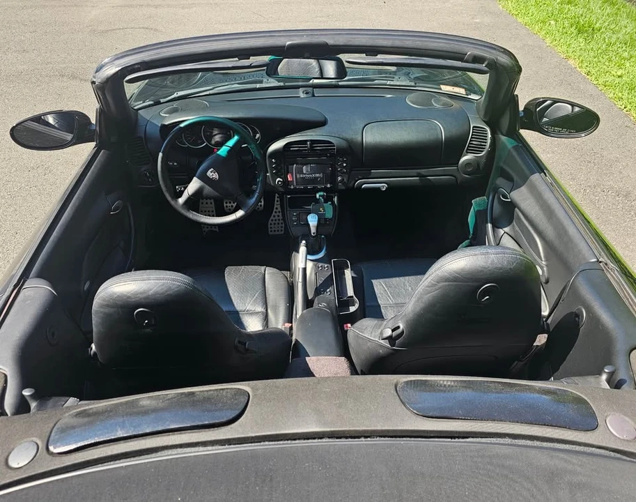 2002 Porsche 996 Carrera 4 - Image 6 of 10