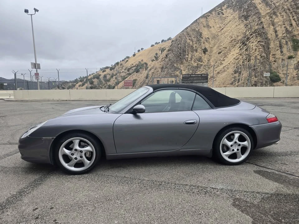 2002 Porsche 996 Carrera 4 - Image 5 of 20
