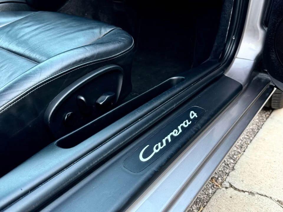 2002 Porsche 996 Carrera 4 - Image 12 of 20