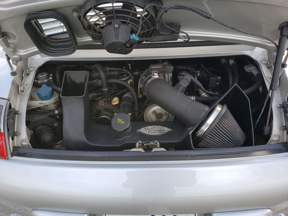 2002 Porsche 996 Carrera 4 - Image 14 of 17