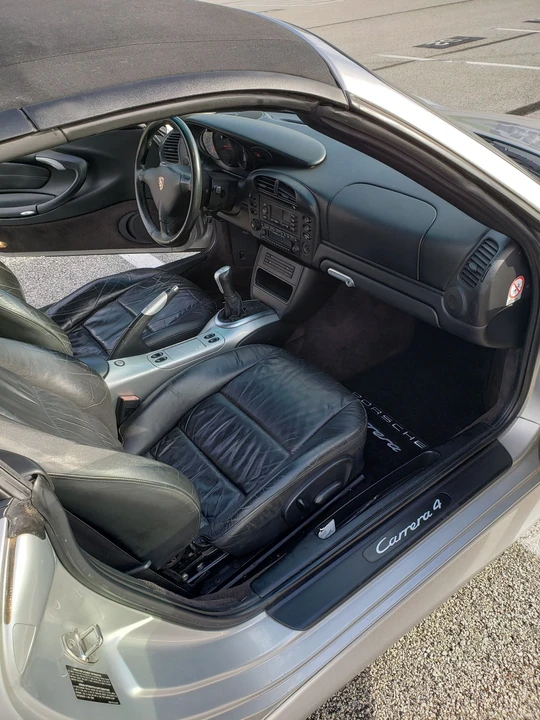 2002 Porsche 996 Carrera 4 - Image 13 of 17