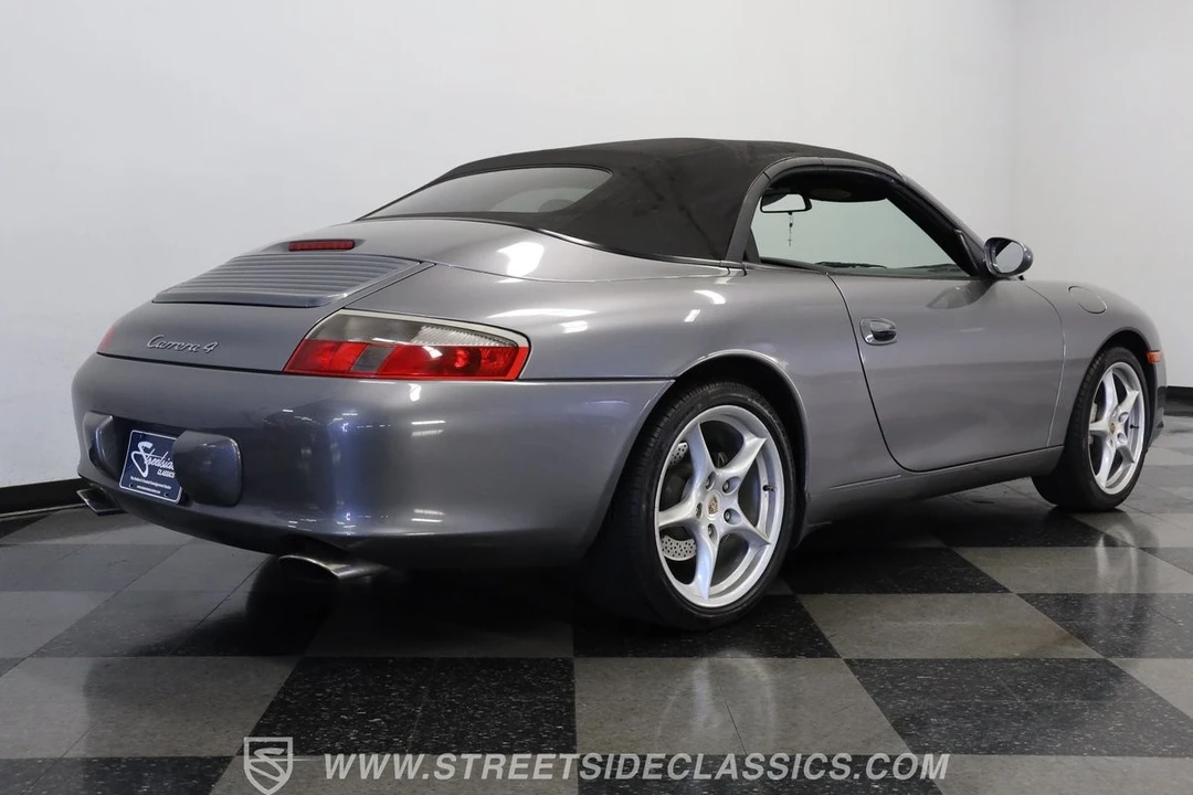 2002 Porsche 996 Carrera 4 - Image 27 of 31