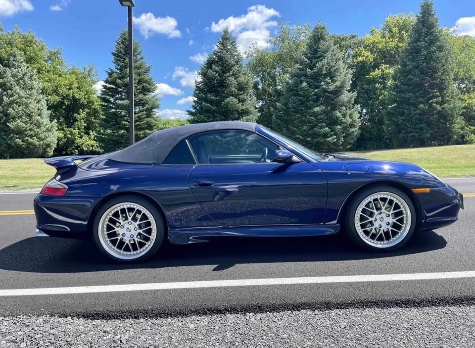 2002 Porsche 996 Carrera 4 - Image 11 of 18