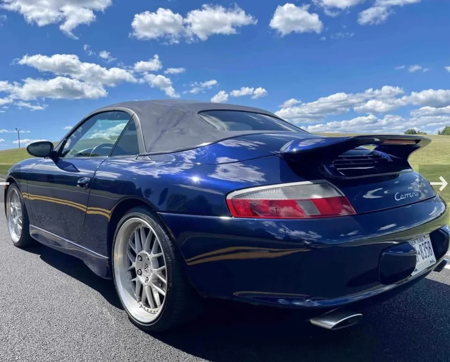 2002 Porsche 996 Carrera 4 - Image 9 of 18