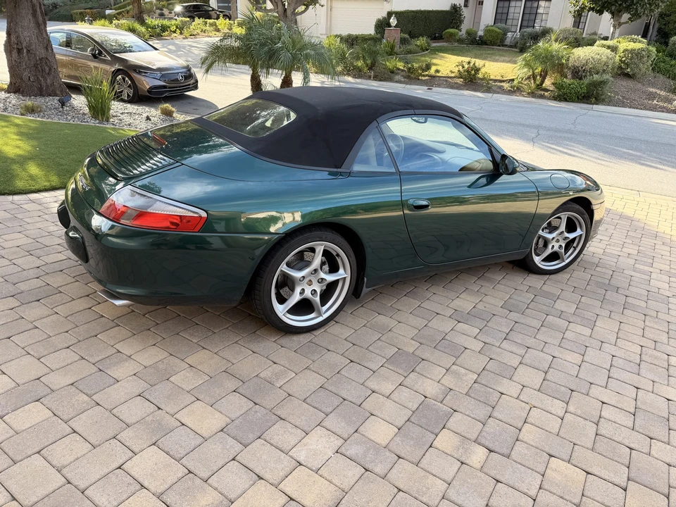 2002 Porsche 996 Carrera 4 - Image 17 of 31