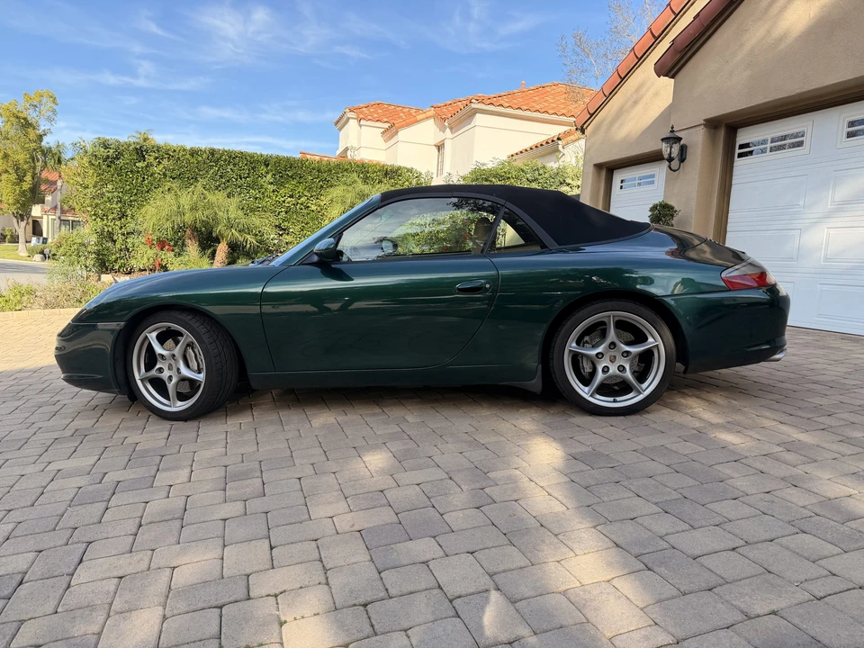 2002 Porsche 996 Carrera 4 - Image 10 of 31