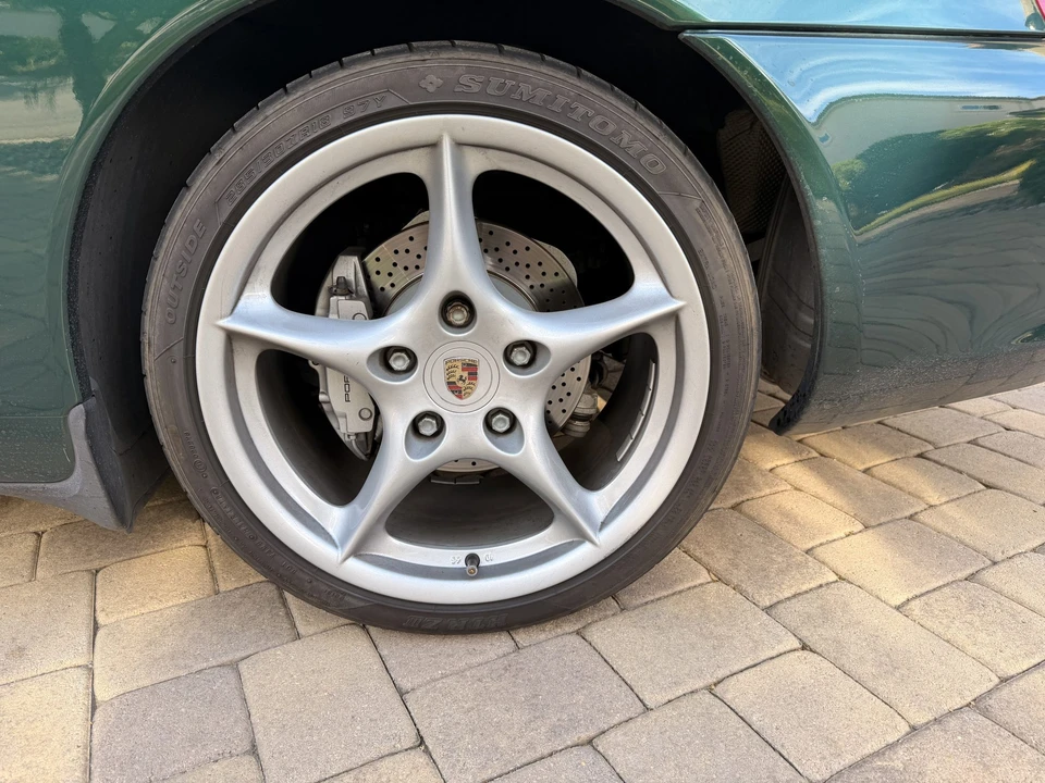 2002 Porsche 996 Carrera 4 - Image 27 of 31