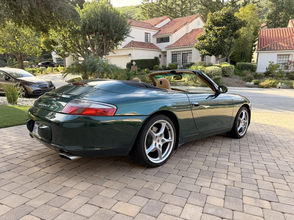 2002 Porsche 996 Carrera 4 - Image 6 of 31