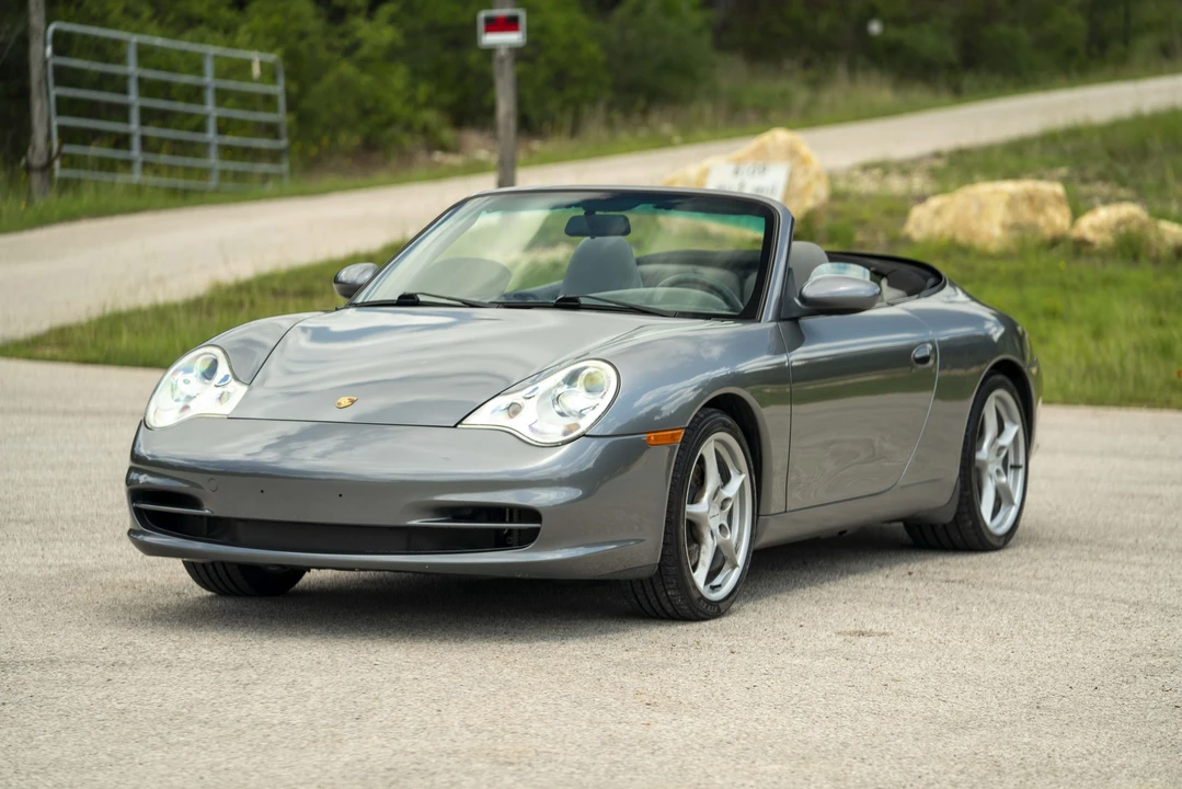 2002 Porsche 996 Carrera - Image 2 of 31