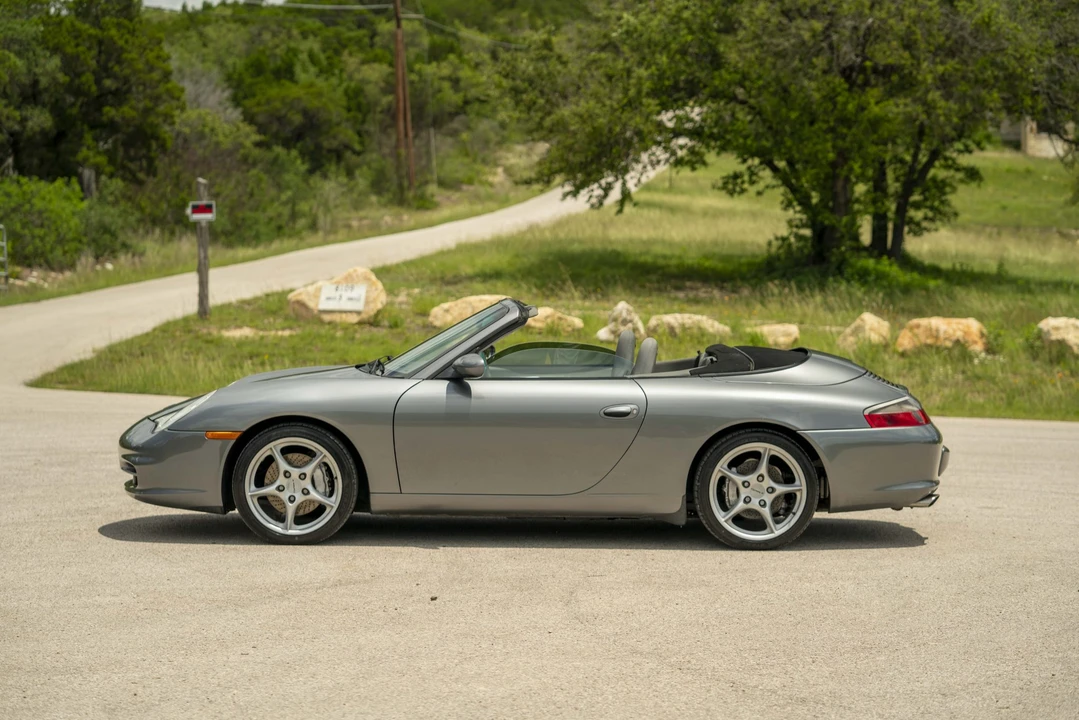 2002 Porsche 996 Carrera - Image 17 of 31