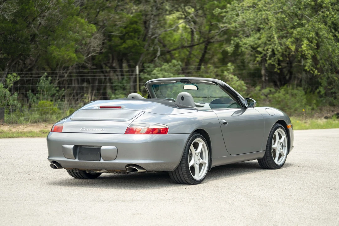 2002 Porsche 996 Carrera - Image 11 of 31