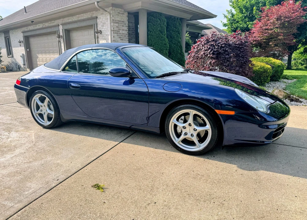 2002 Porsche 996 Carrera 4 - Image 22 of 31