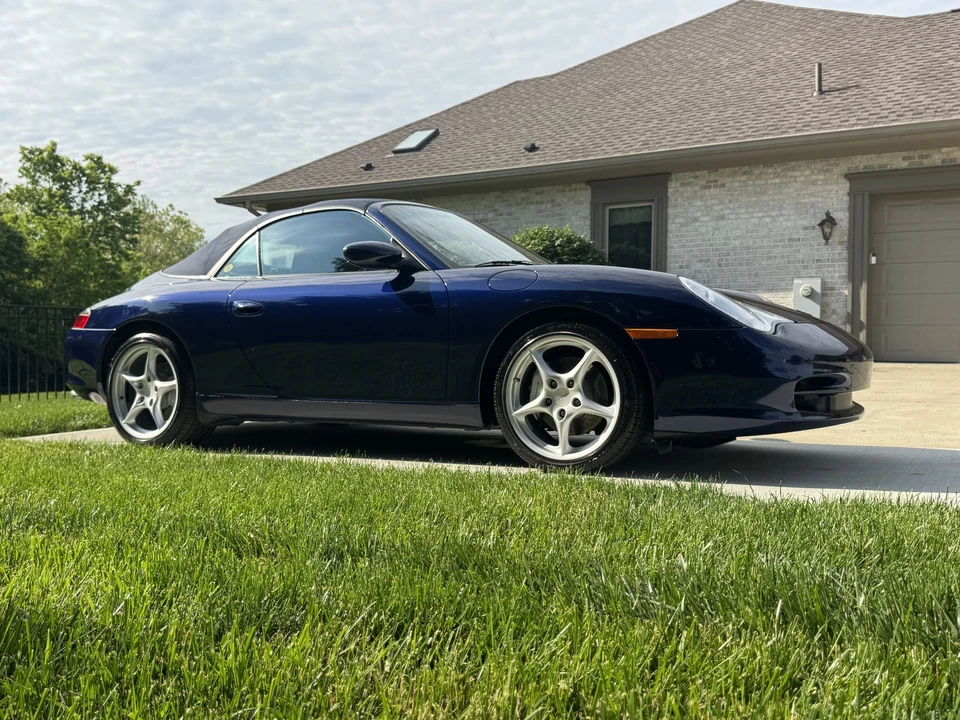 2002 Porsche 996 Carrera 4 - Image 25 of 31