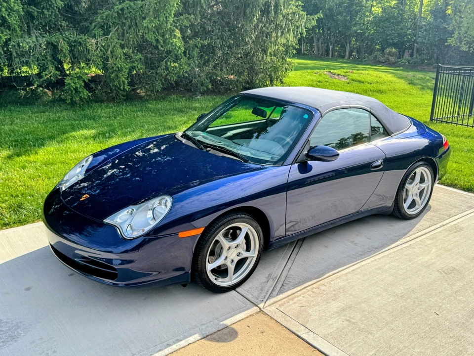2002 Porsche 996 Carrera 4 - Image 4 of 31