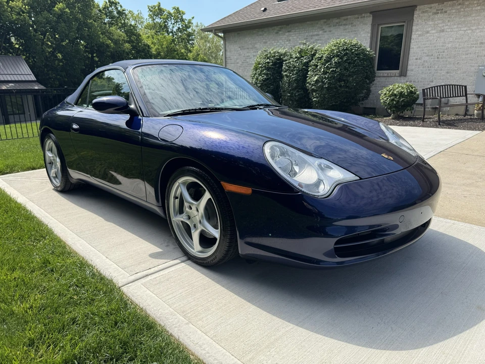 2002 Porsche 996 Carrera 4 - Image 16 of 31