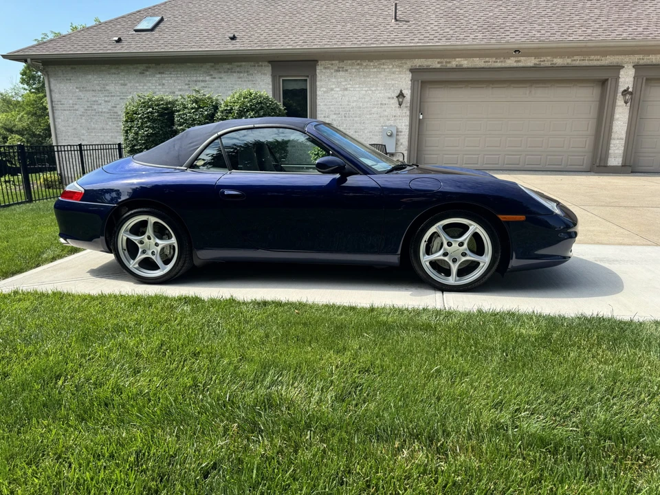 2002 Porsche 996 Carrera 4 - Image 27 of 31