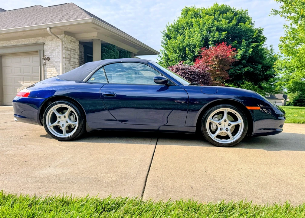 2002 Porsche 996 Carrera 4 - Image 26 of 31