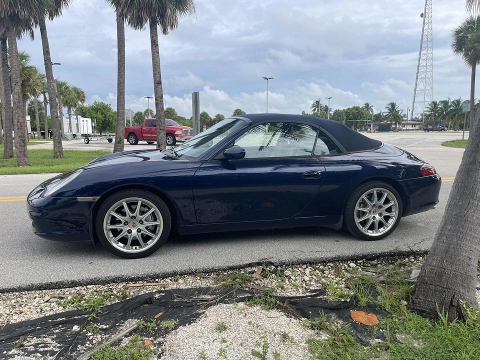 2002 Porsche 996 Carrera 4 - Image 14 of 31